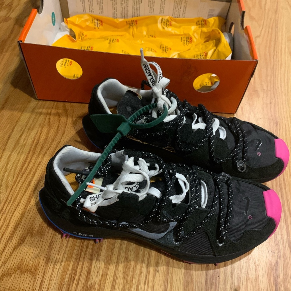 OFF-WHITE ZOOM TERRA KIGER 5